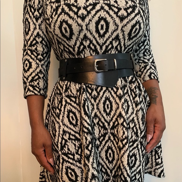 Genuine Leather Wide Equestrian Belt ( Black Medium Only) - Picture 9 of 10